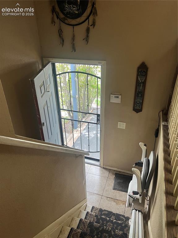 Image 6 of 37: Entry