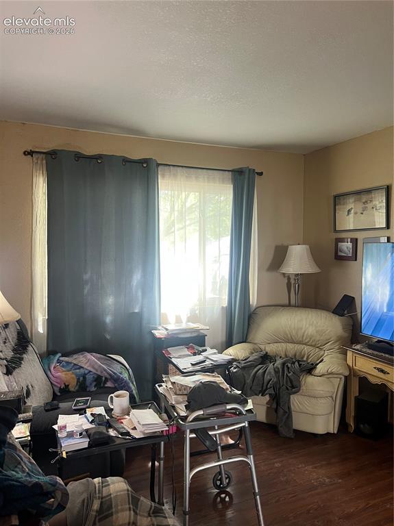 Image 8 of 37: Living Room