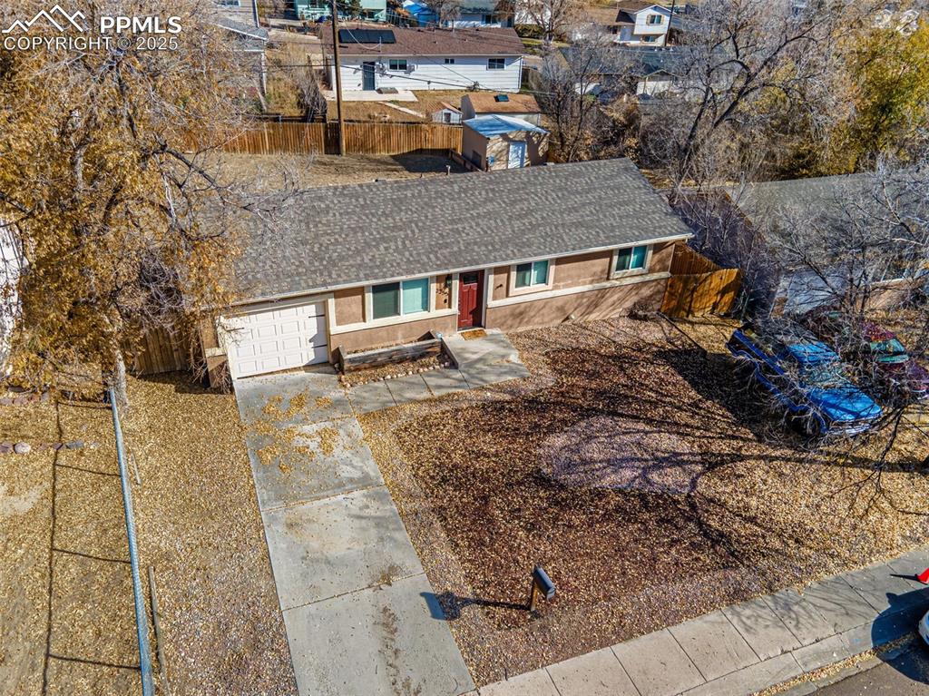 Image 23 of 41: Front of Structure