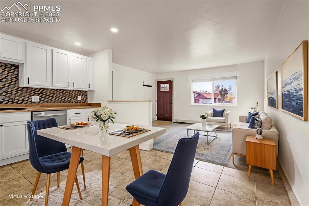 Image 4 of 41: Virtually Staged