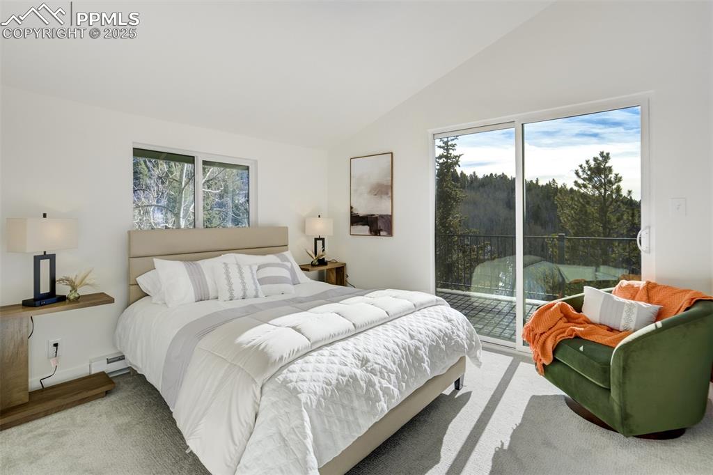 Image 28 of 50: Bedroom