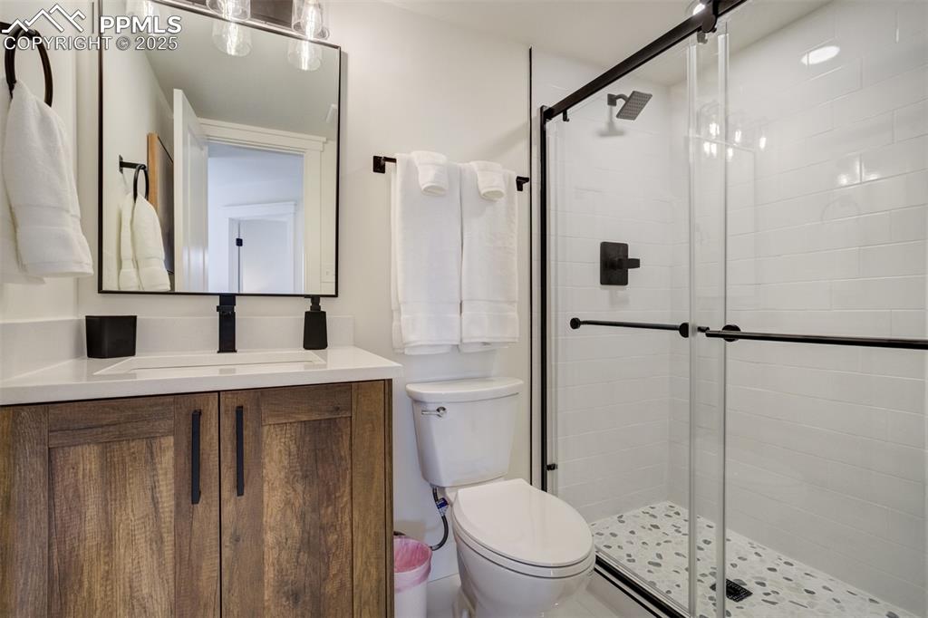 Image 47 of 50: Bathroom