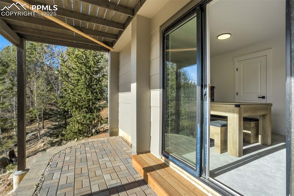 Image 49 of 50: Patio