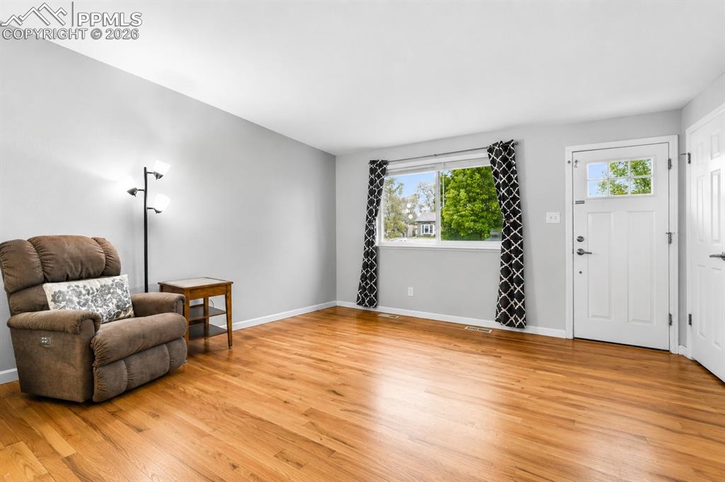 Image 3 of 50: Floor Plan
