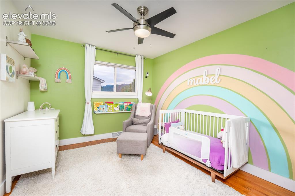 Image 13 of 50: Upstairs Bedroom #3