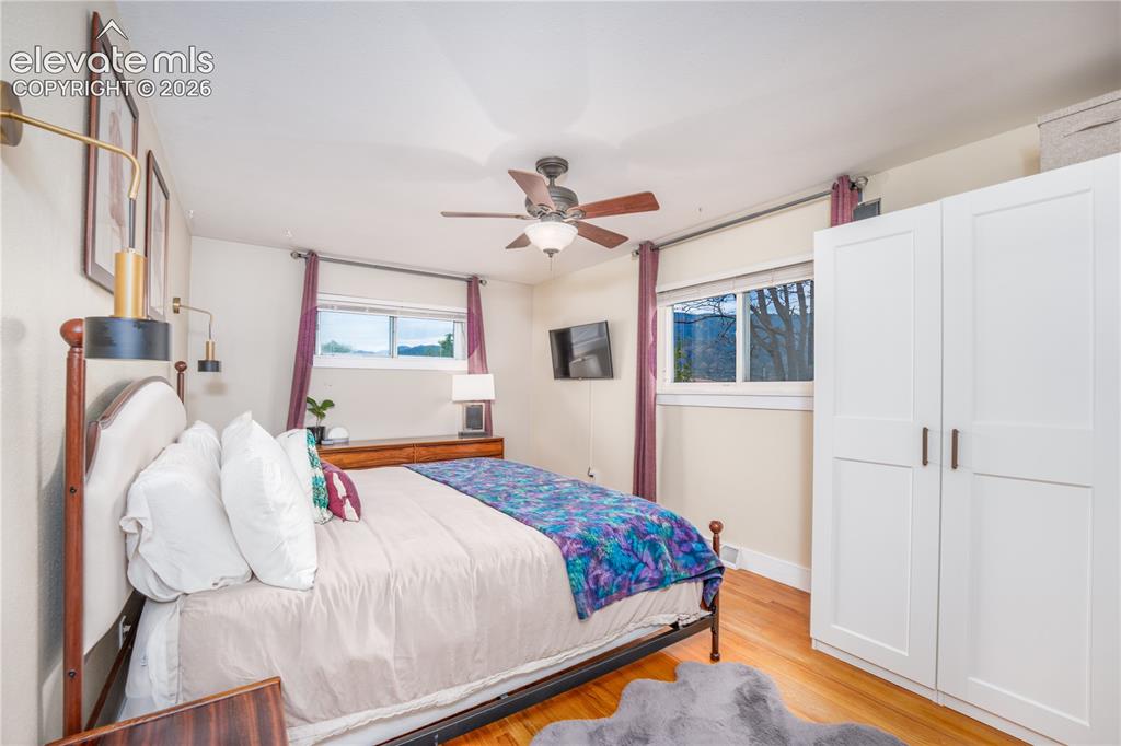 Image 15 of 50: Primary Bedroom #4