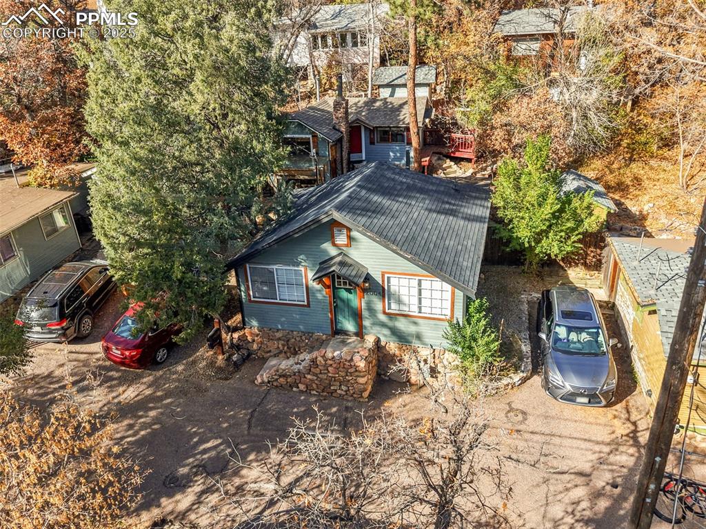 Image 2 of 25: Front of Structure