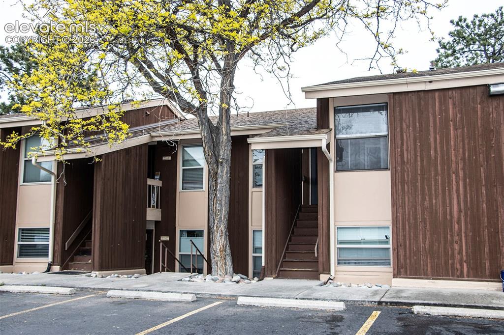 Image 1 of 14: Front of Structure