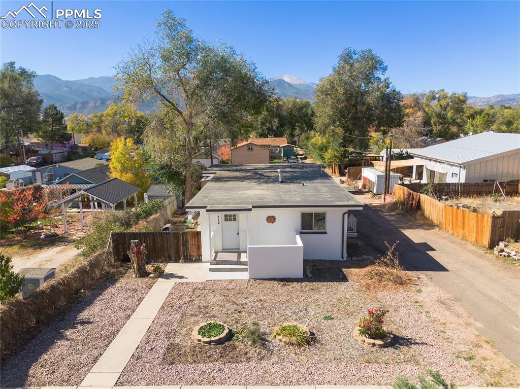 Image 30 of 35: Back of Structure