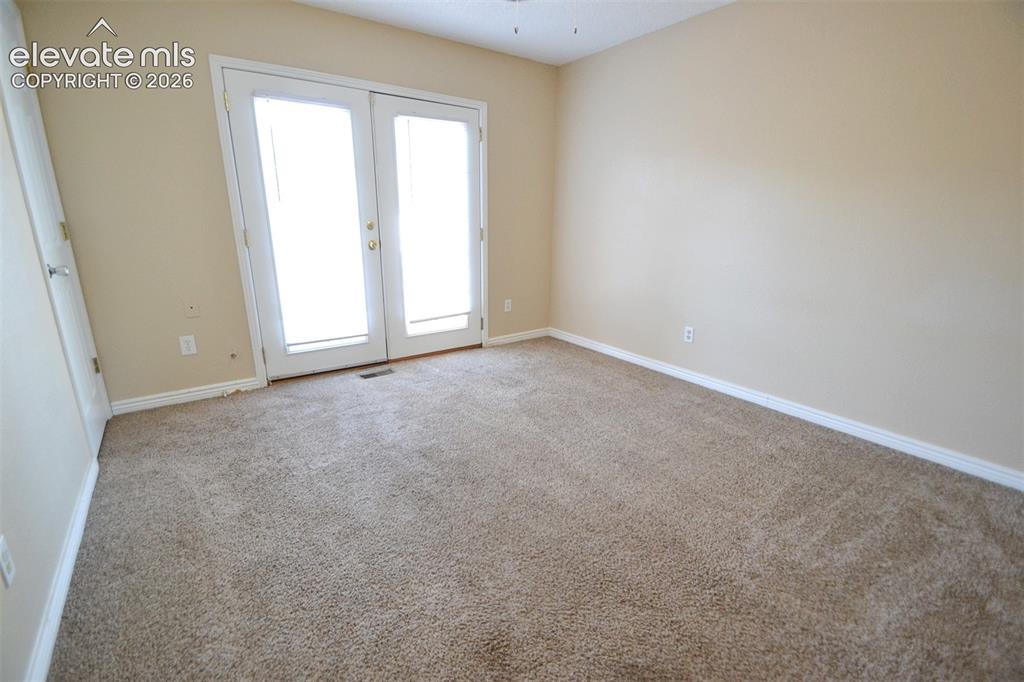 Image 18 of 42: Bedroom