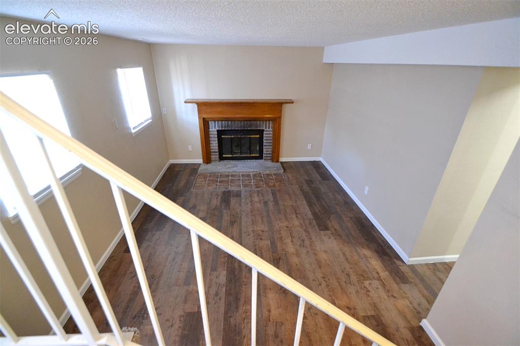 Image 22 of 42: Family Room