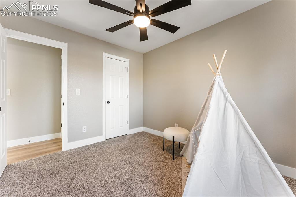 Image 28 of 46: Bedroom