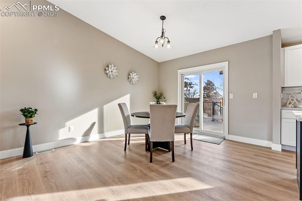 Image 8 of 46: Dining Area