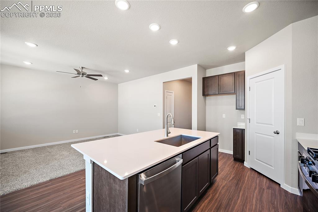 Image 14 of 34: Kitchen