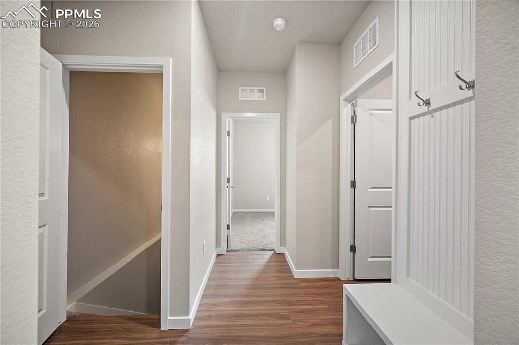 Image 23 of 34: Mud Room