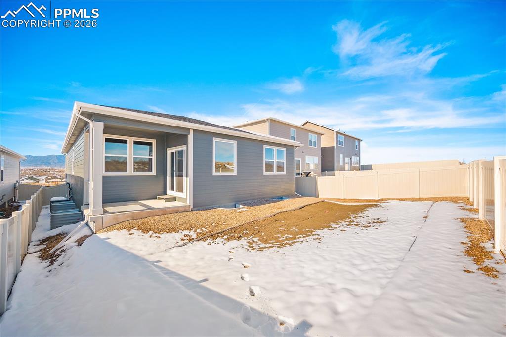 Image 33 of 34: Back of Structure