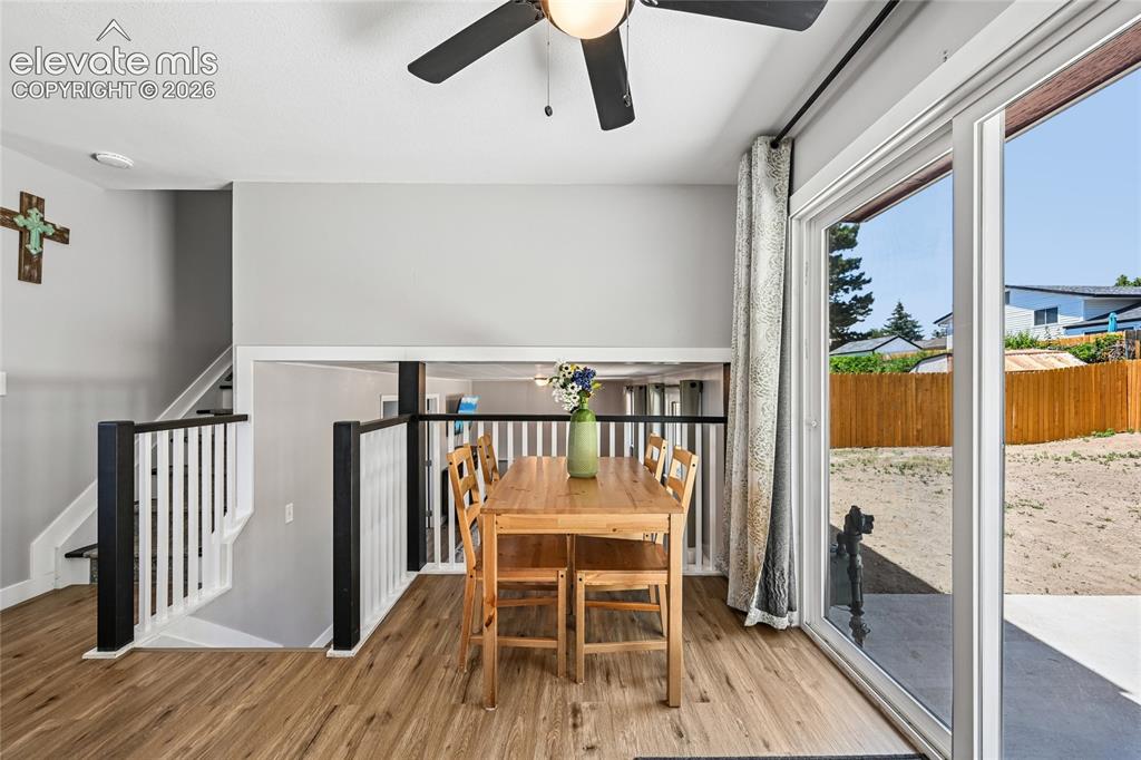 Image 12 of 45: Dining Area