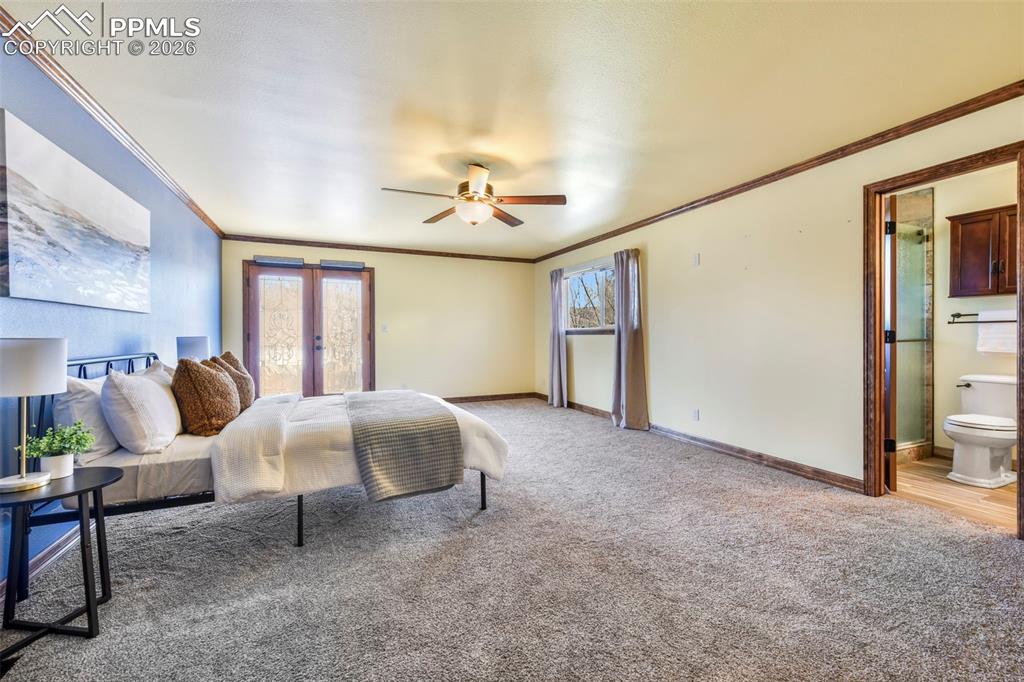 Image 15 of 50: Bedroom