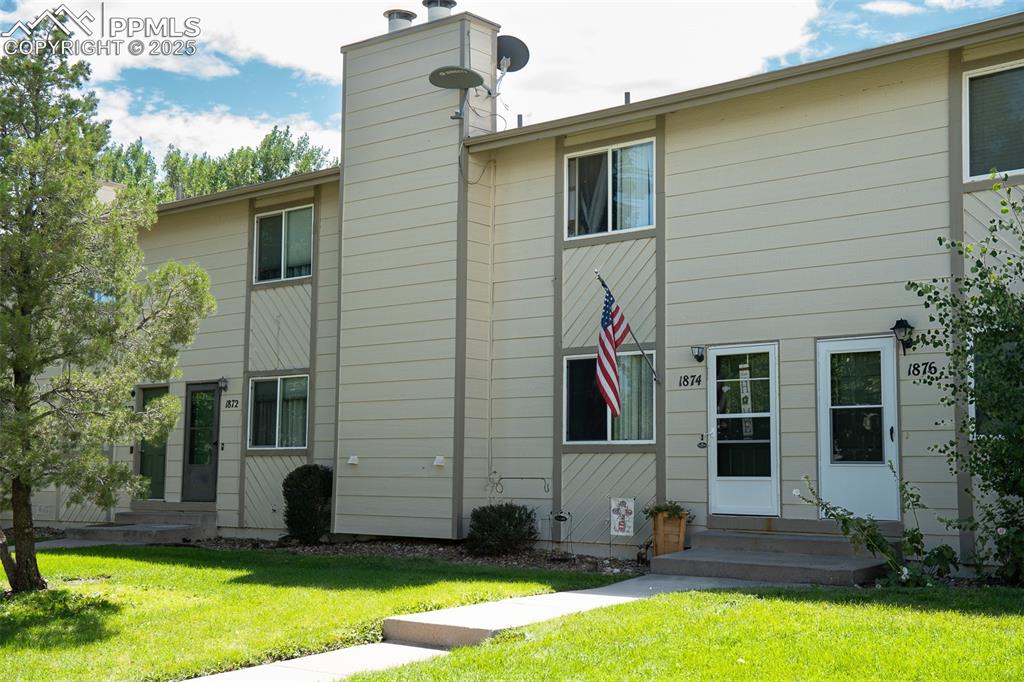 Image 2 of 35: Back of Structure