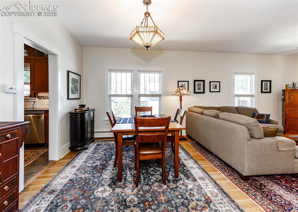 Image 11 of 43: Dining Area