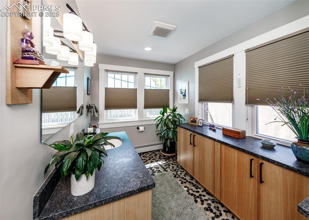 Image 22 of 43: Master Bathroom