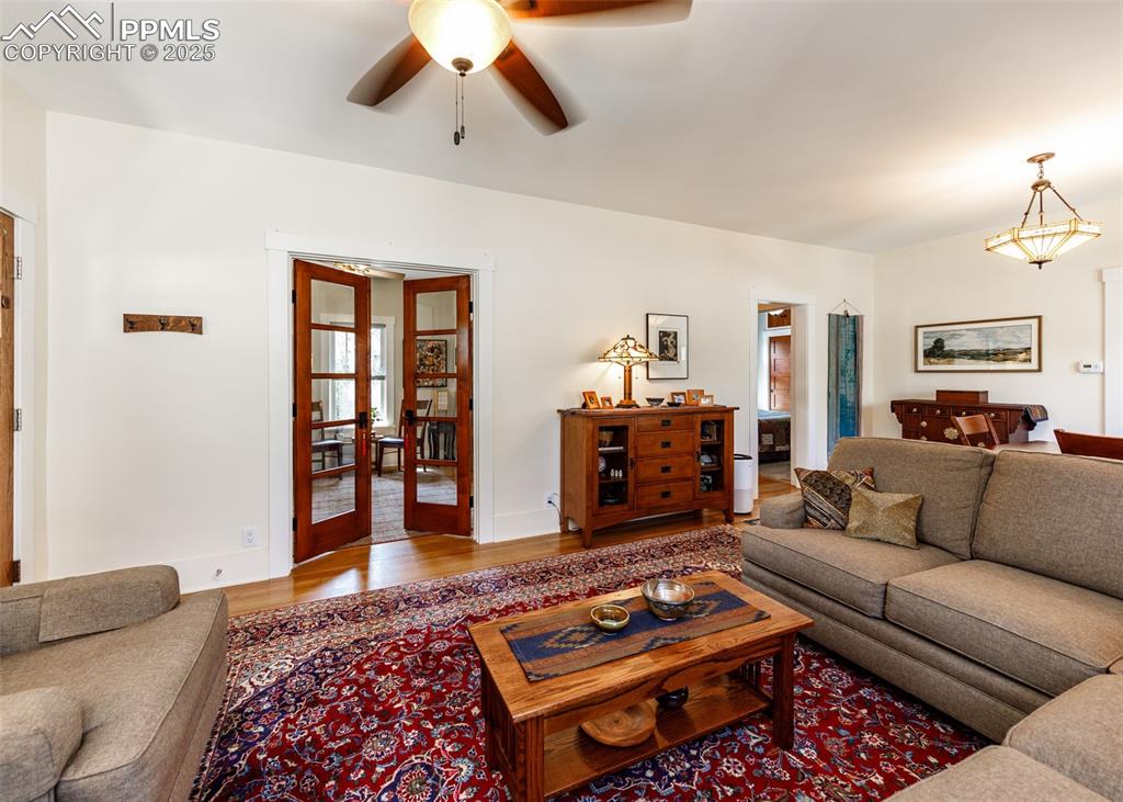 Image 7 of 43: Living Room