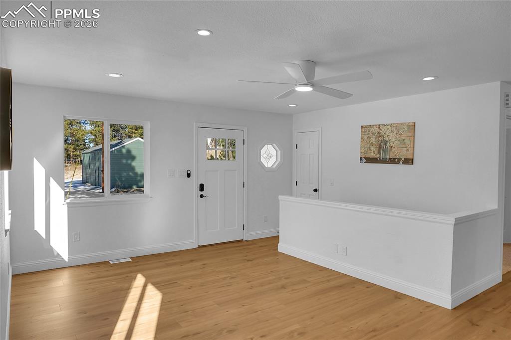 Image 4 of 41: Entry