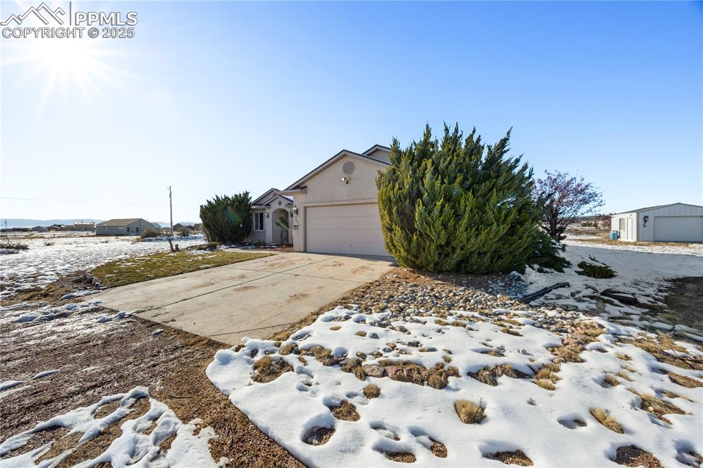 Image 2 of 50: Side of Structure