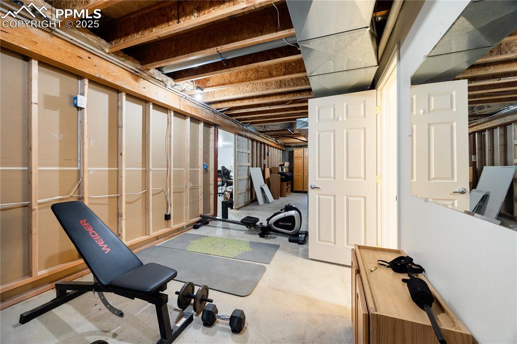 Image 39 of 50: Exercise Room