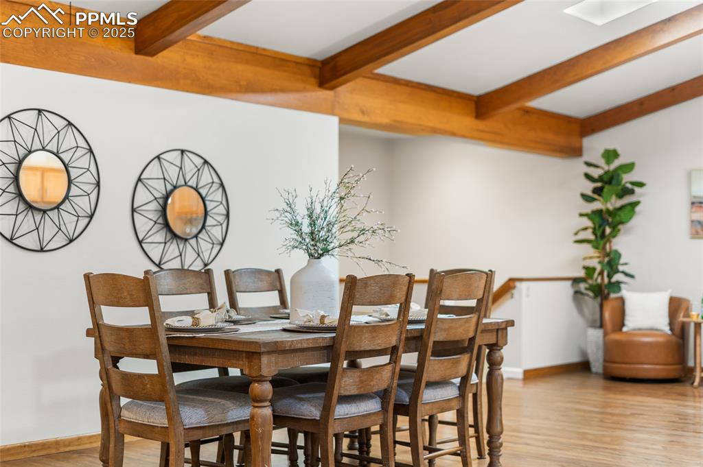 Image 10 of 36: Dining Area