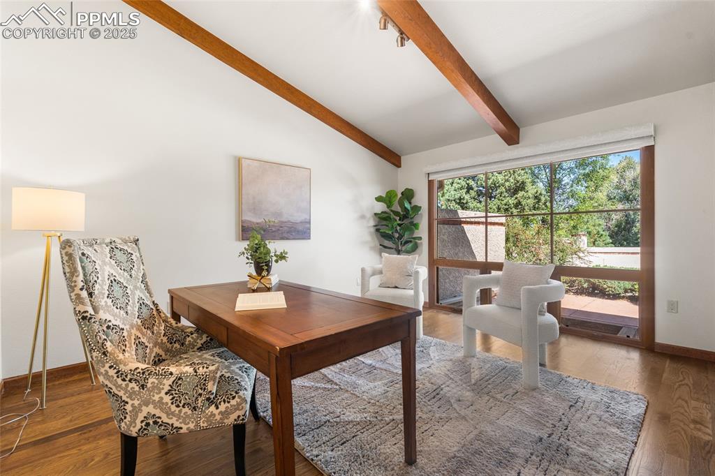 Image 18 of 36: Office/Bedroom/Flex Room