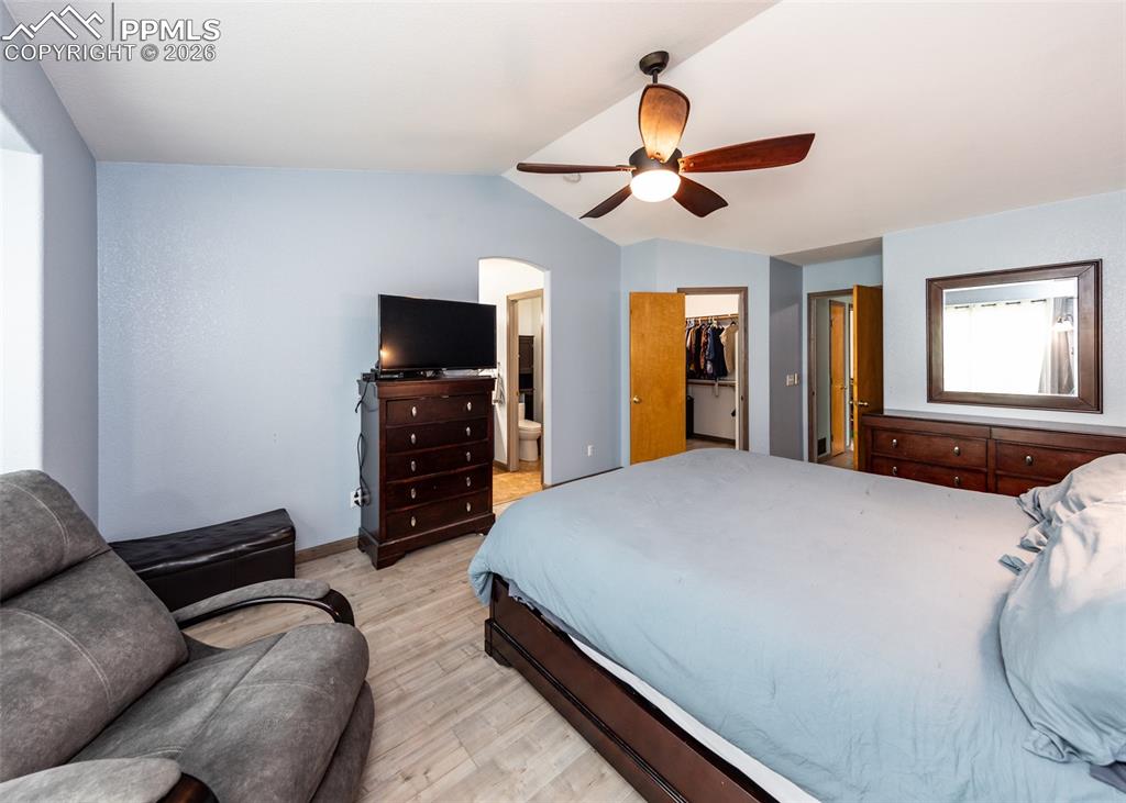 Image 19 of 43: Bedroom