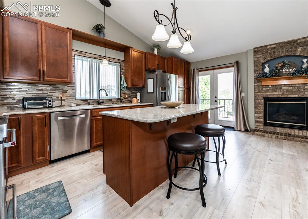 Image 3 of 43: Kitchen