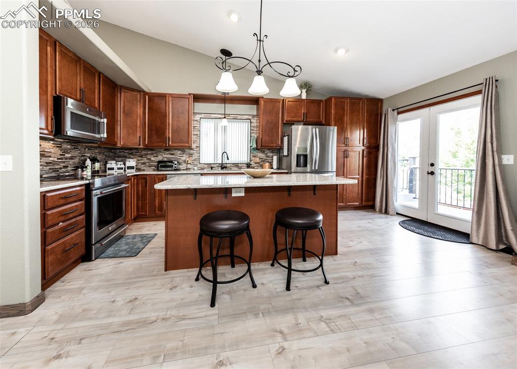 Image 5 of 43: Kitchen