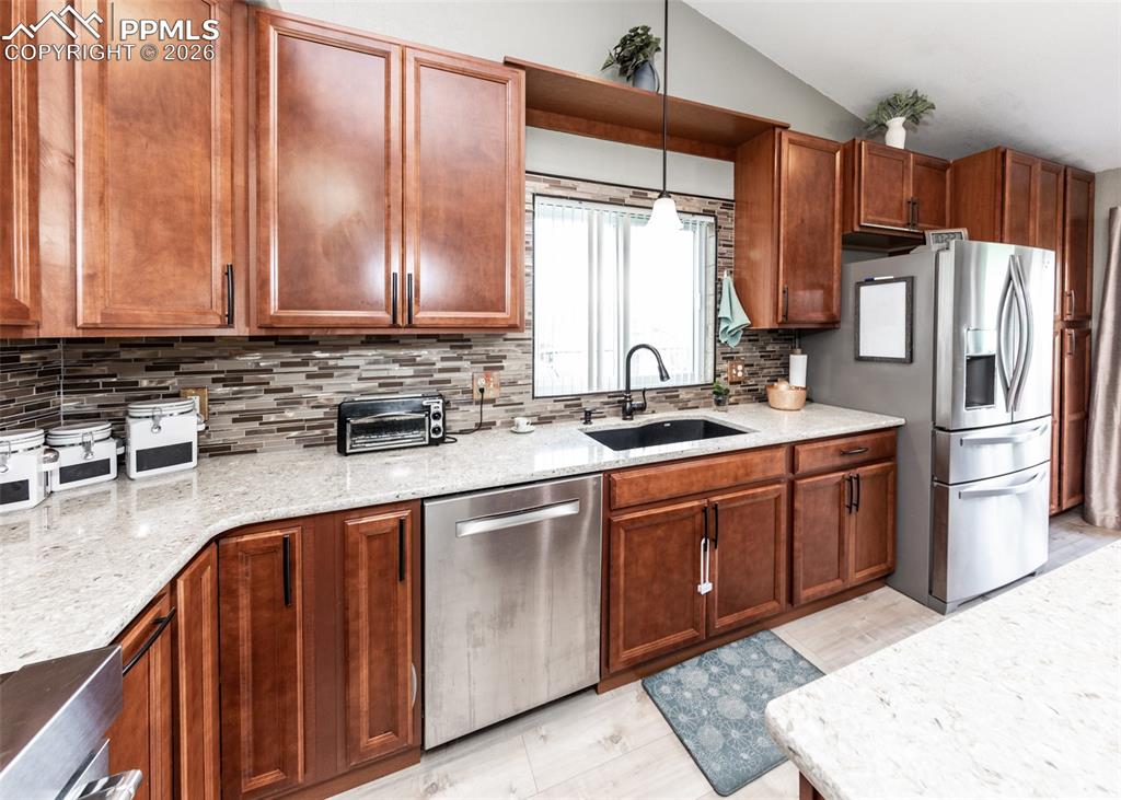 Image 8 of 43: Kitchen