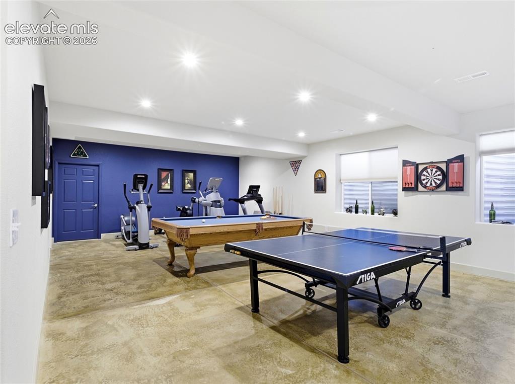 Image 30 of 50: Game Room