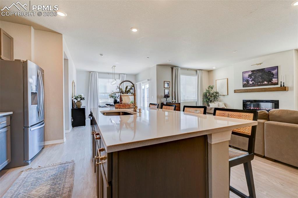 Image 10 of 41: Kitchen