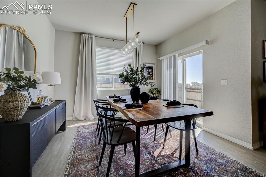 Image 12 of 41: Dining Area