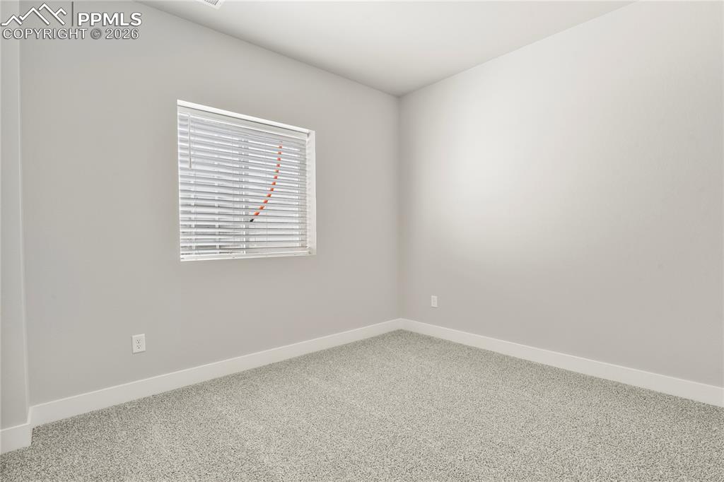 Image 25 of 33: Bedroom