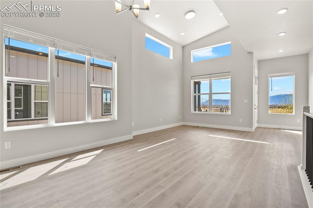 Image 3 of 33: Living Room