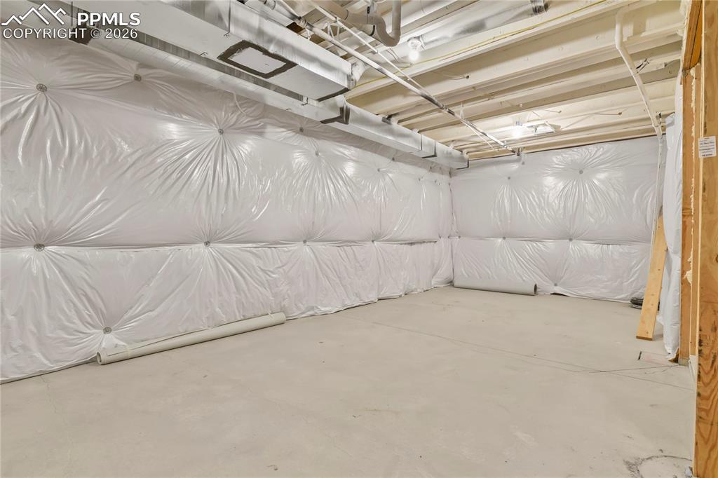 Image 30 of 33: Basement