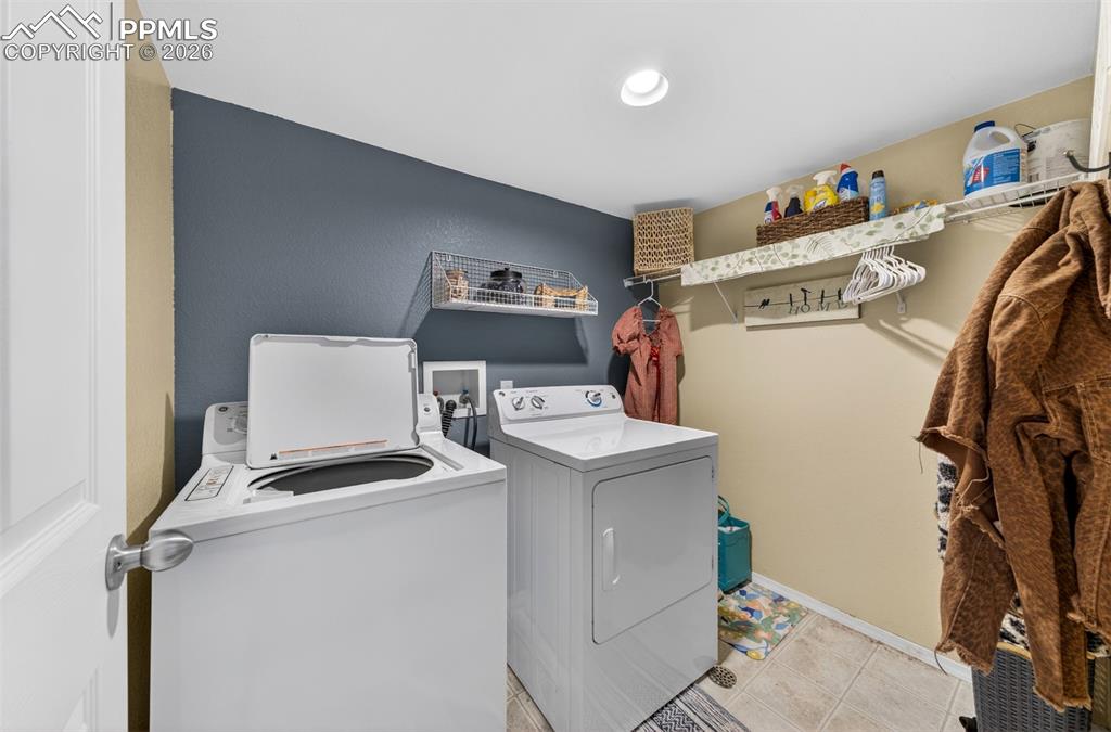 Image 19 of 37: Laundry