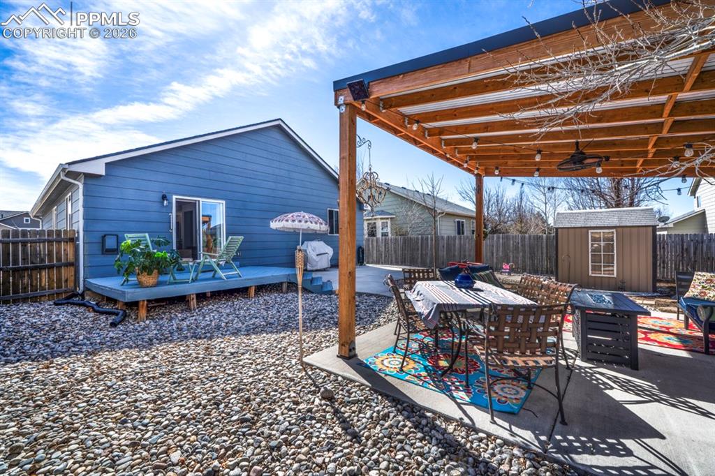 Image 30 of 37: Patio