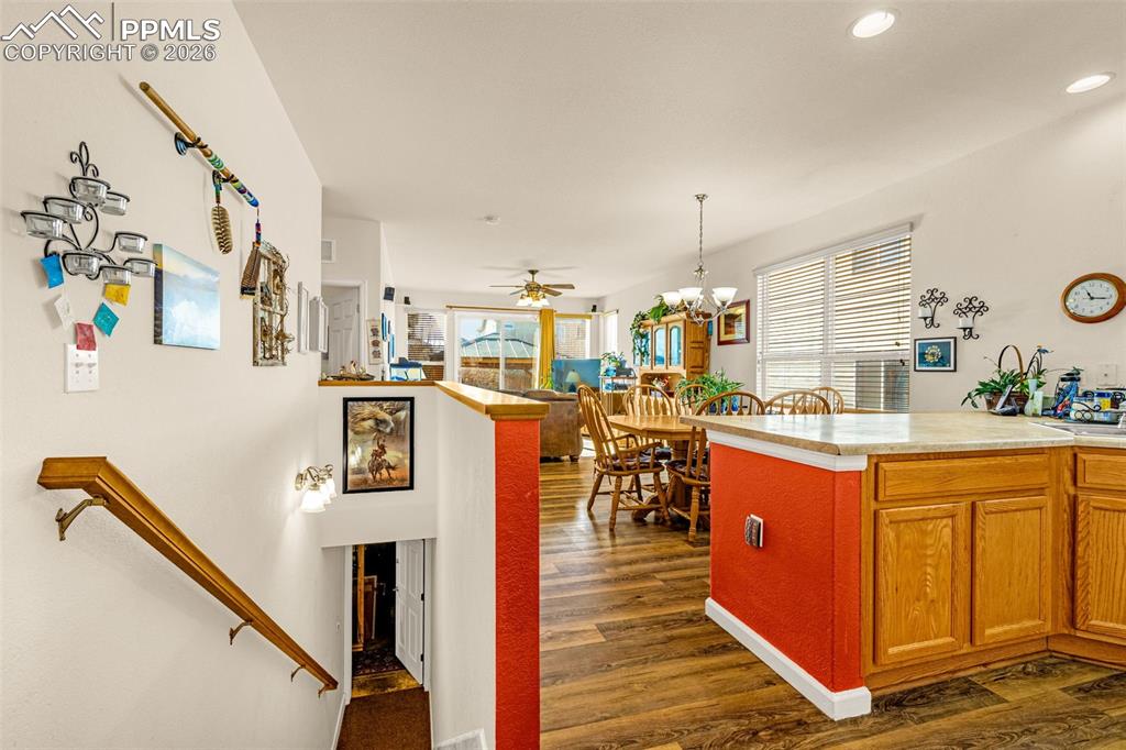 Image 5 of 21: Kitchen