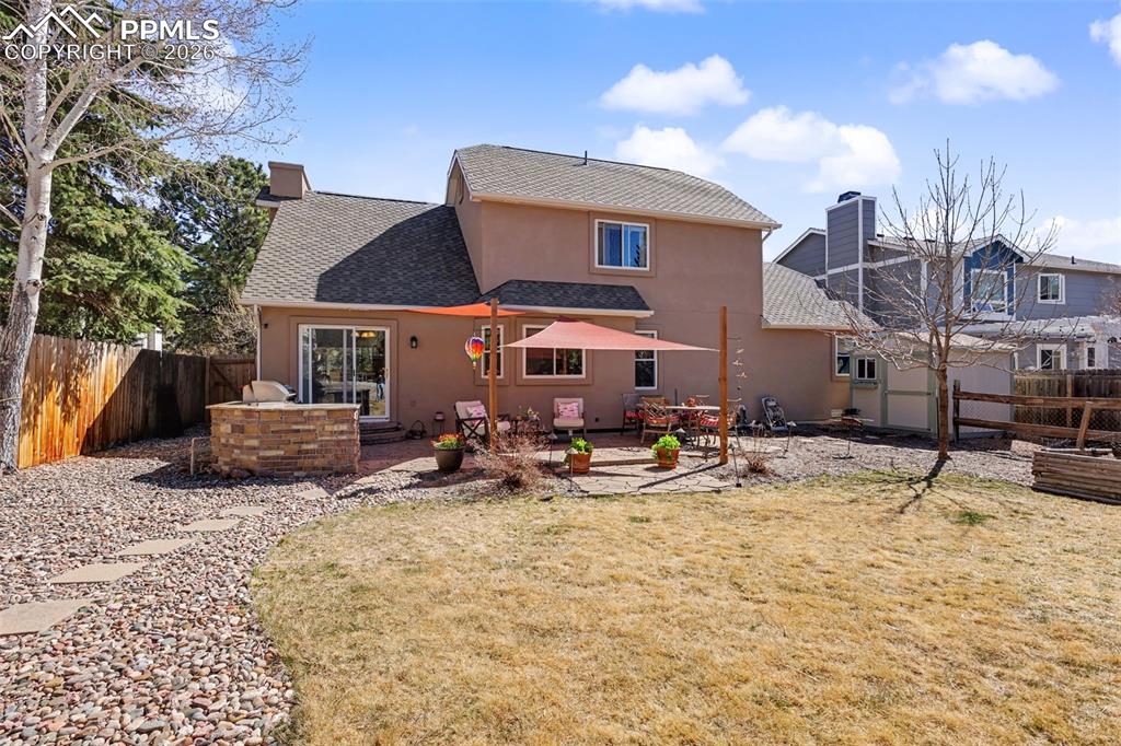 Image 35 of 39: Back of Structure