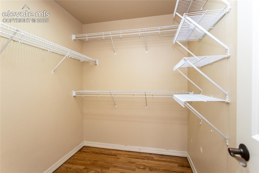 Image 18 of 48: Closet