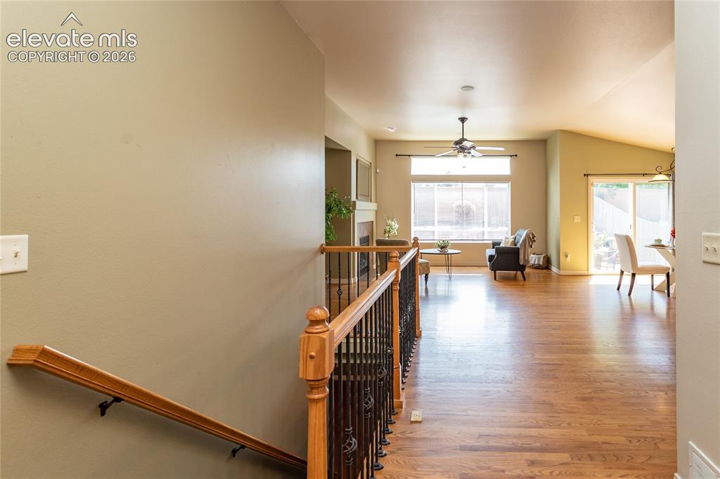 Image 4 of 48: Entrance Foyer
