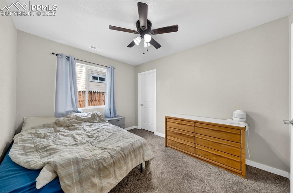 Image 16 of 27: Bedroom