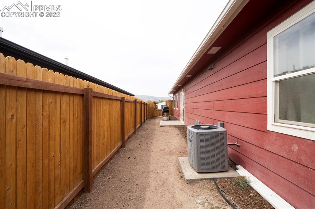 Image 22 of 27: Side of Structure