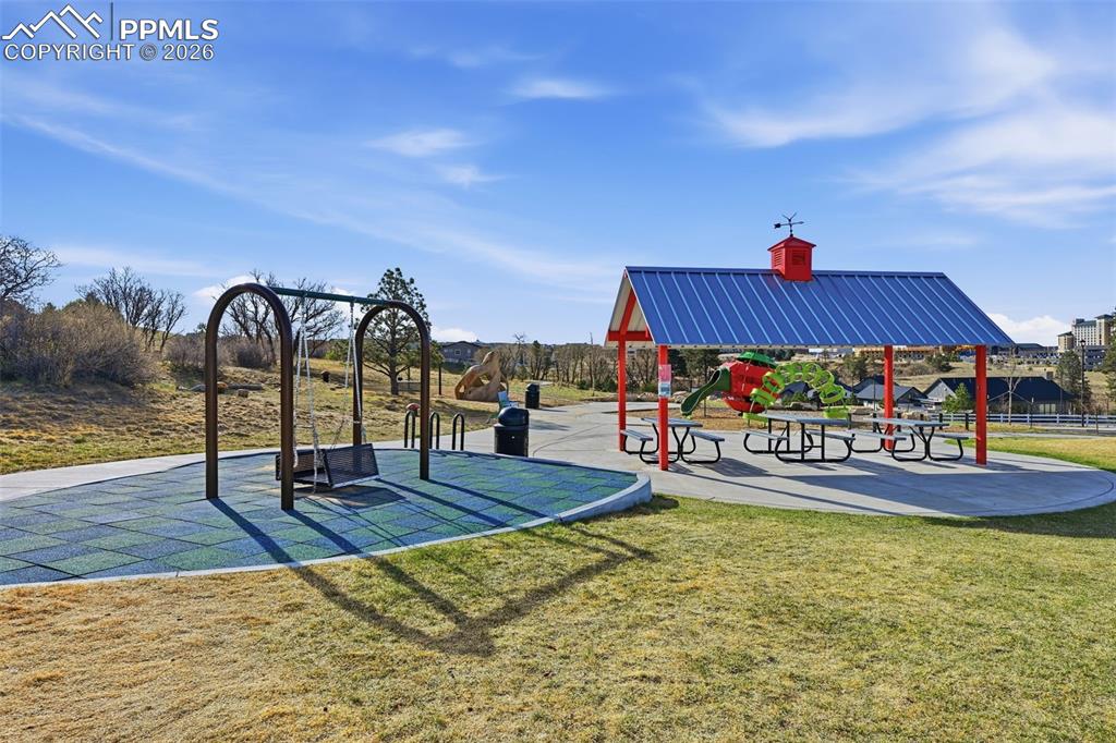 Image 38 of 47: Nearby parks